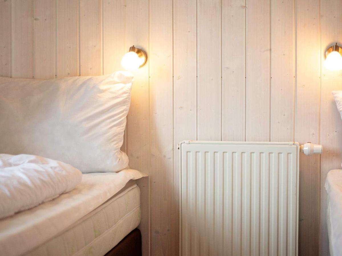 6 Person Holiday Home In เกรอมิทซ์ ภายนอก รูปภาพ